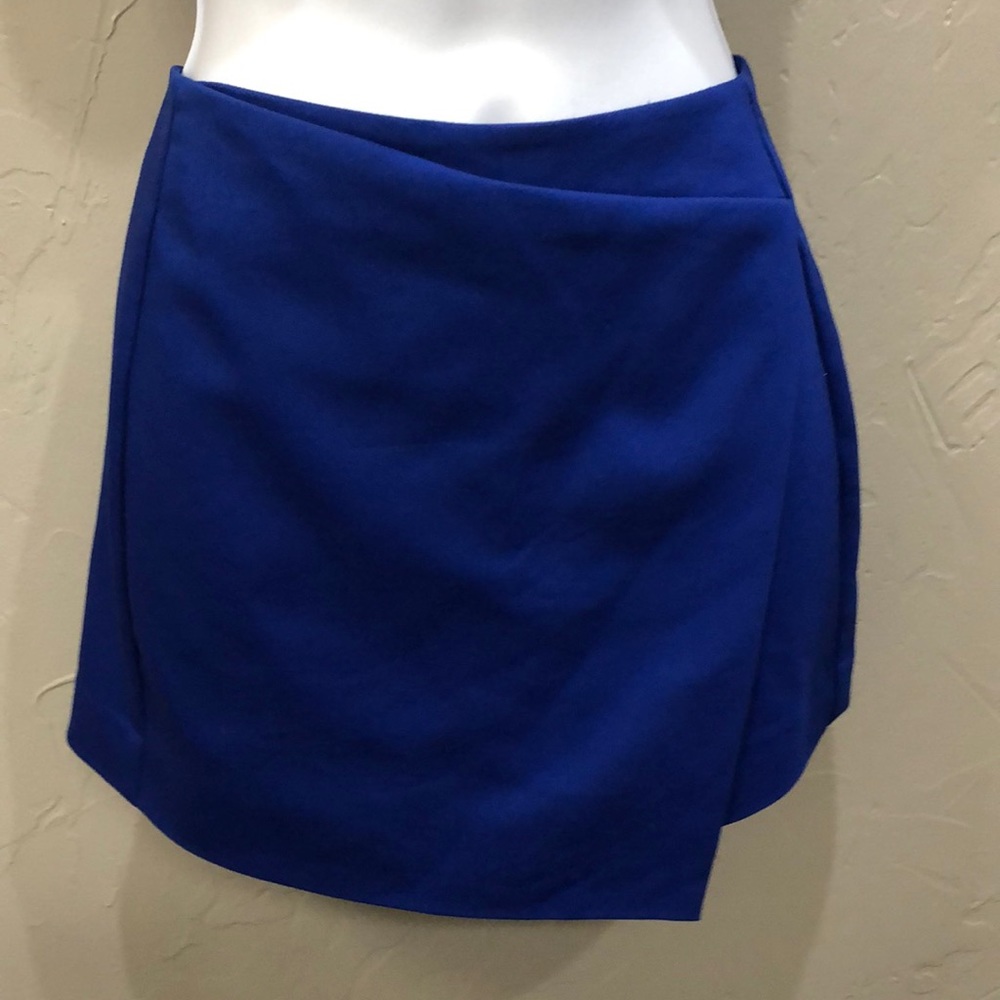A blue shorts